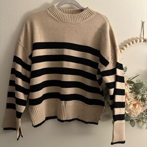 Evereve Black and Tan Magda Striped Pullover